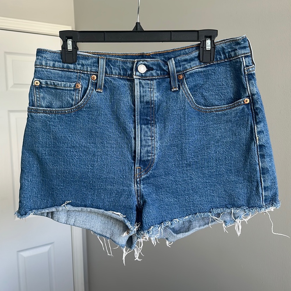 Levi cut off shorts button fly
